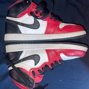 Little kids Jordan 1s